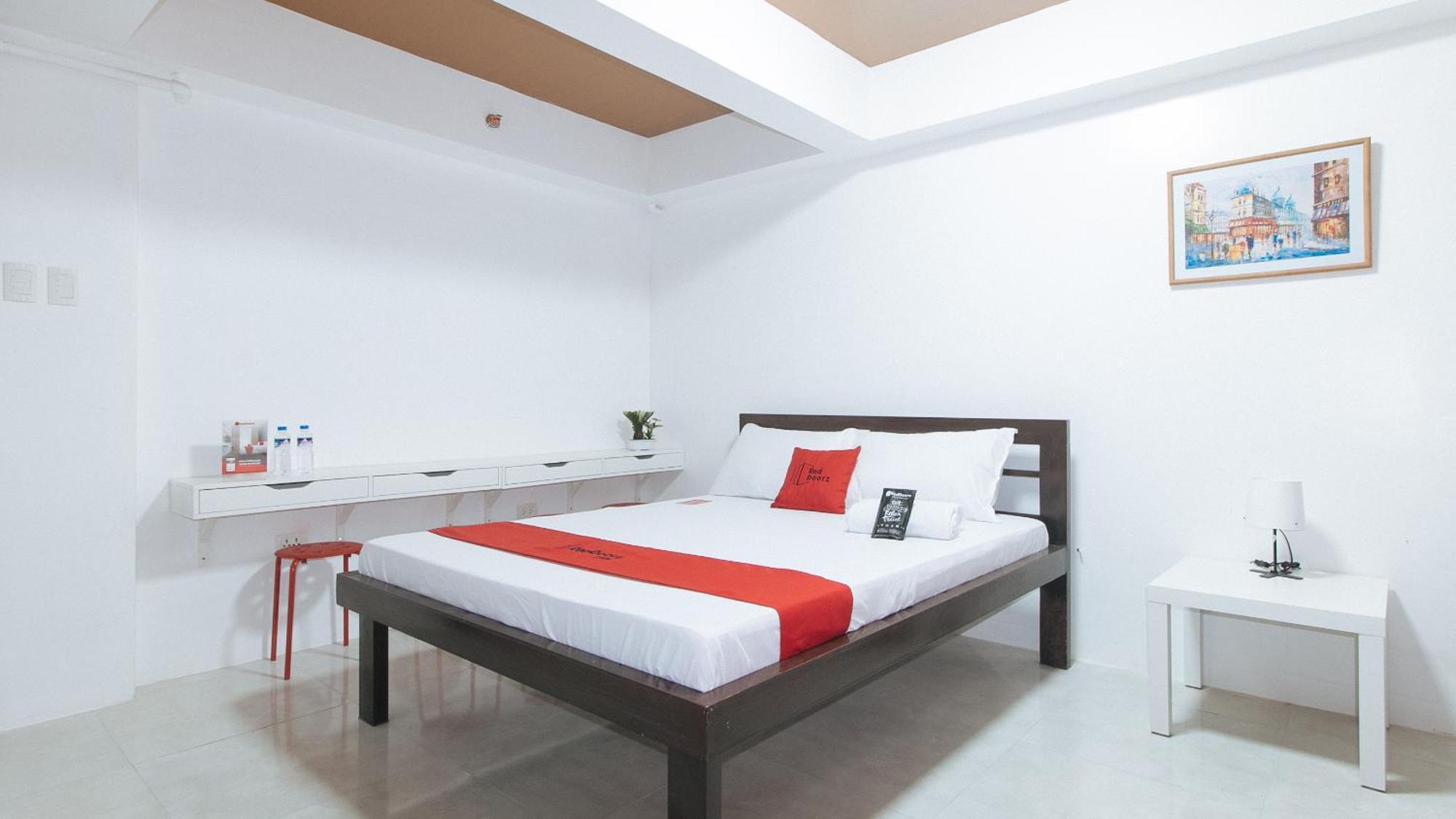 Hotel Reddoorz Near Ust Sampaloc Manille Extérieur photo