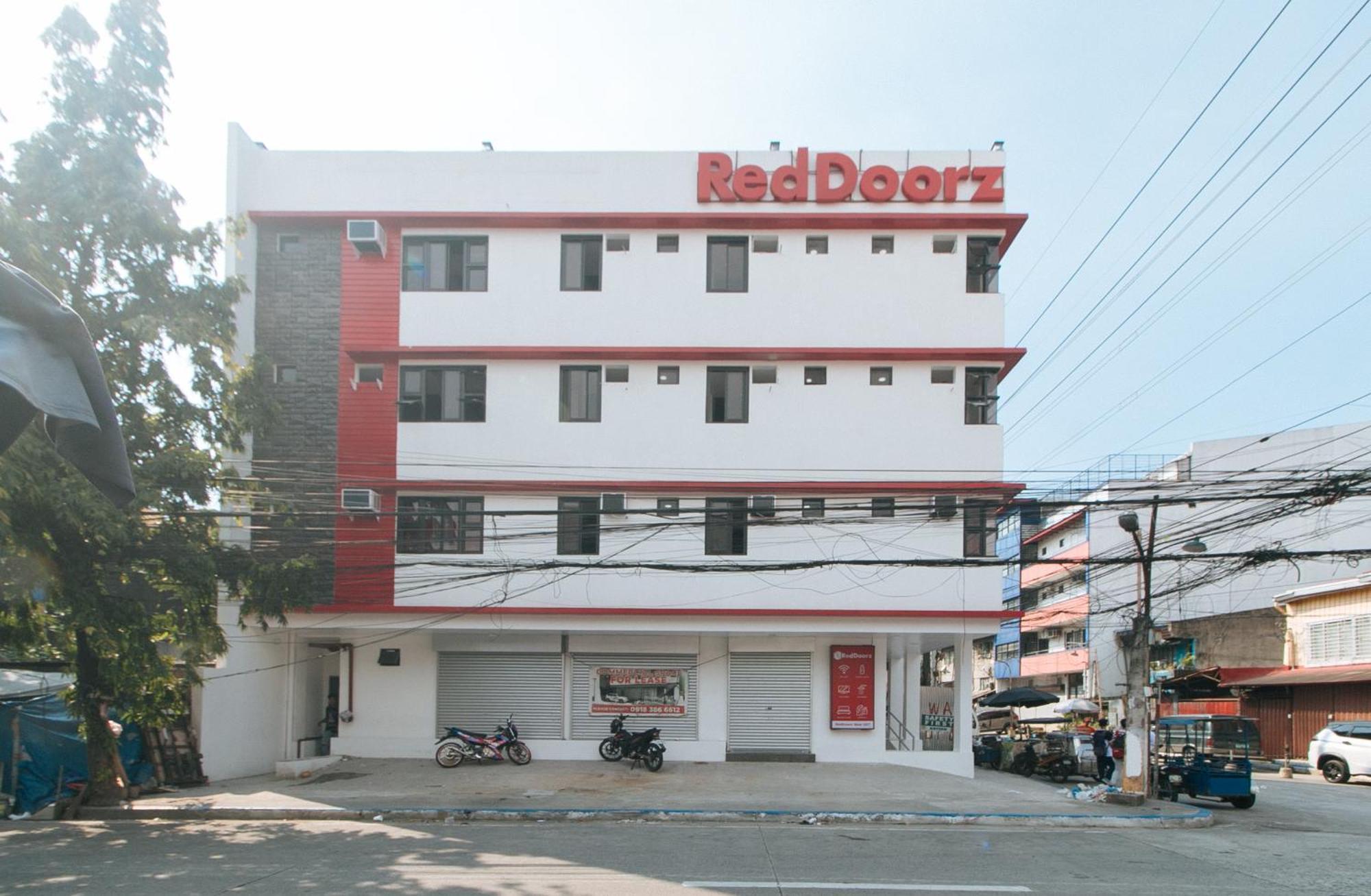 Hotel Reddoorz Near Ust Sampaloc Manille Extérieur photo