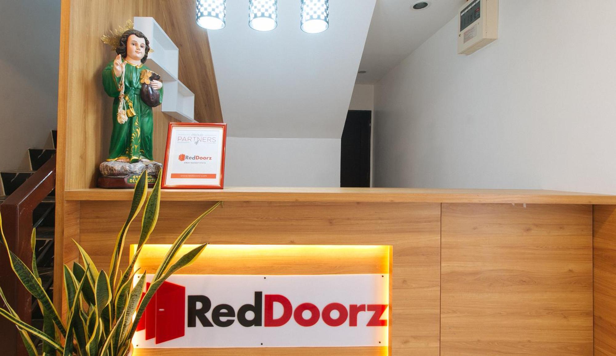 Hotel Reddoorz Near Ust Sampaloc Manille Extérieur photo